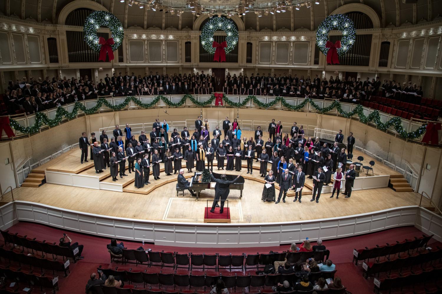 <a href='http://80k.tianjingkeji.com'>全球十大赌钱排行app</a>合唱团在芝加哥交响音乐厅演出.